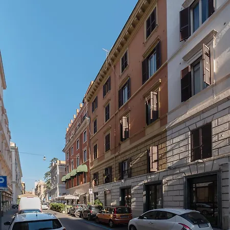 Apartment Guesthost - Termini Live Laugh & Rom