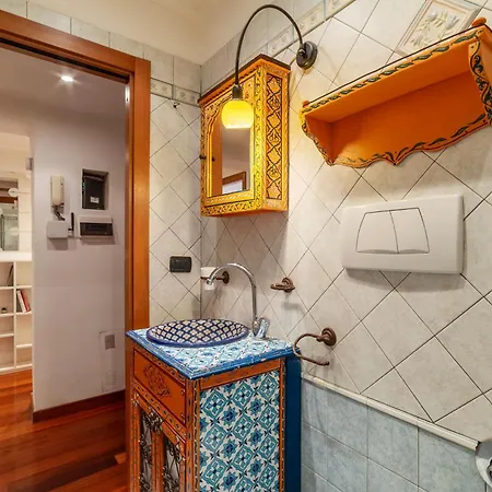 Termini Live Laugh & Apartment