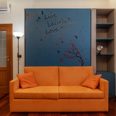 Termini Live Laugh & Apartamento